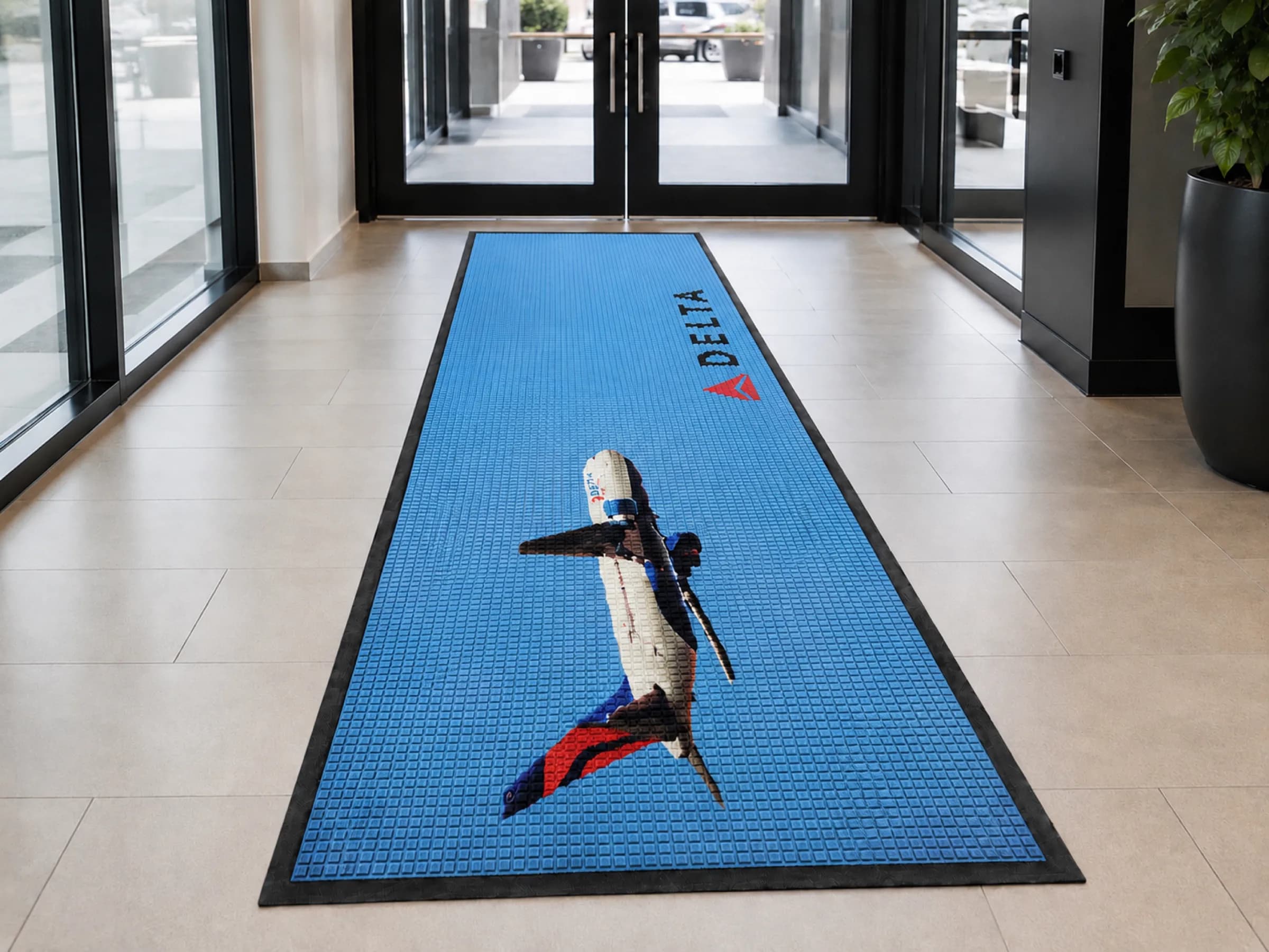 WaterHog HD Runner Logo Mat isolated product view