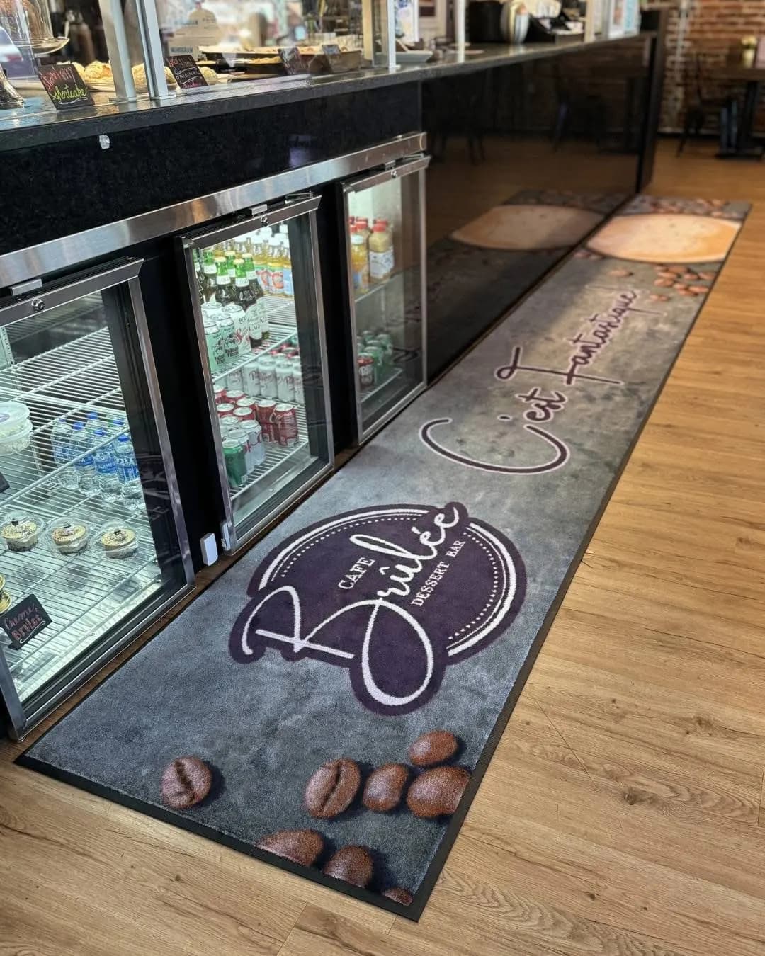 Cafes custom logo mat example