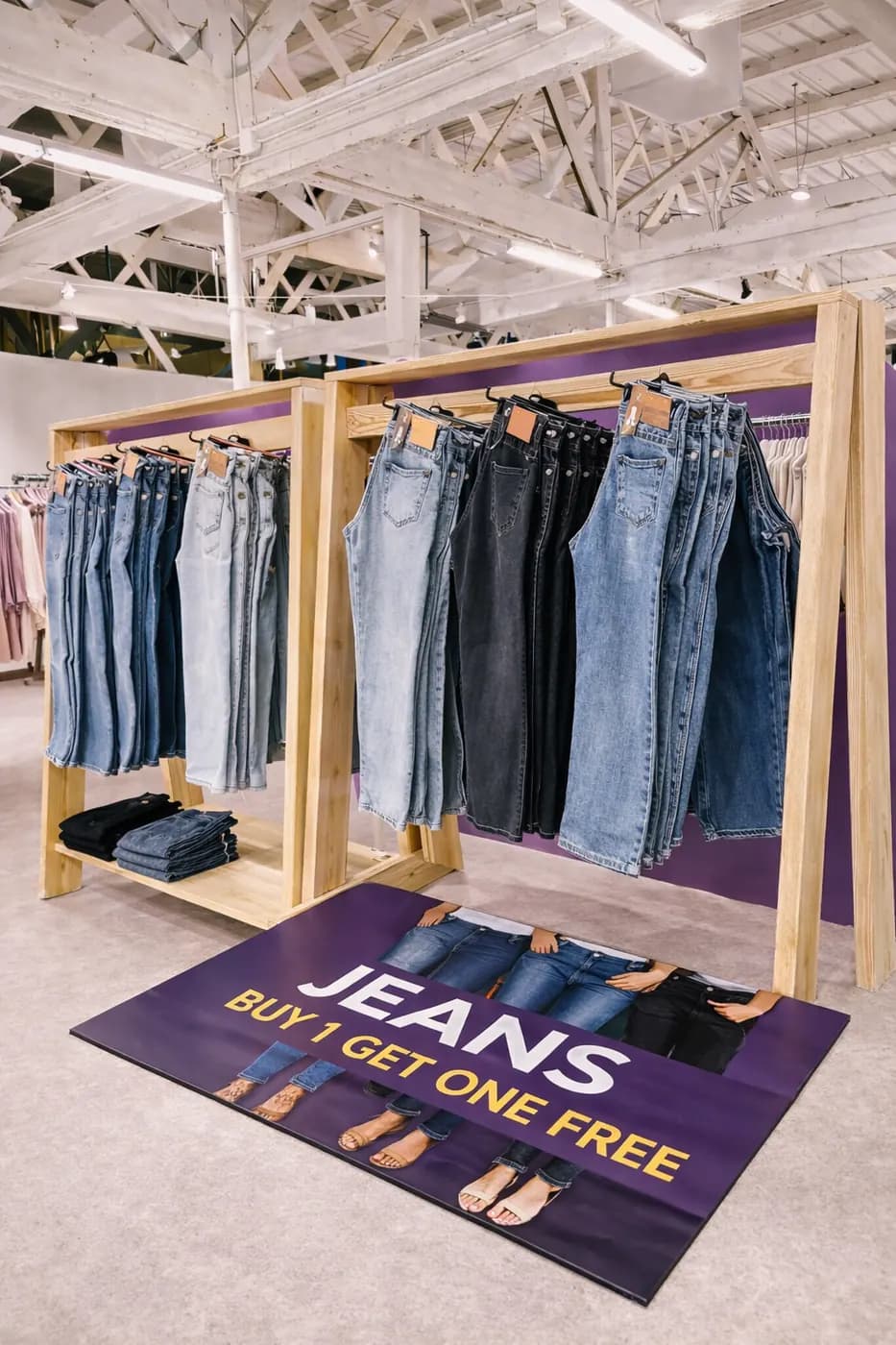 Clothing Stores custom logo mat example