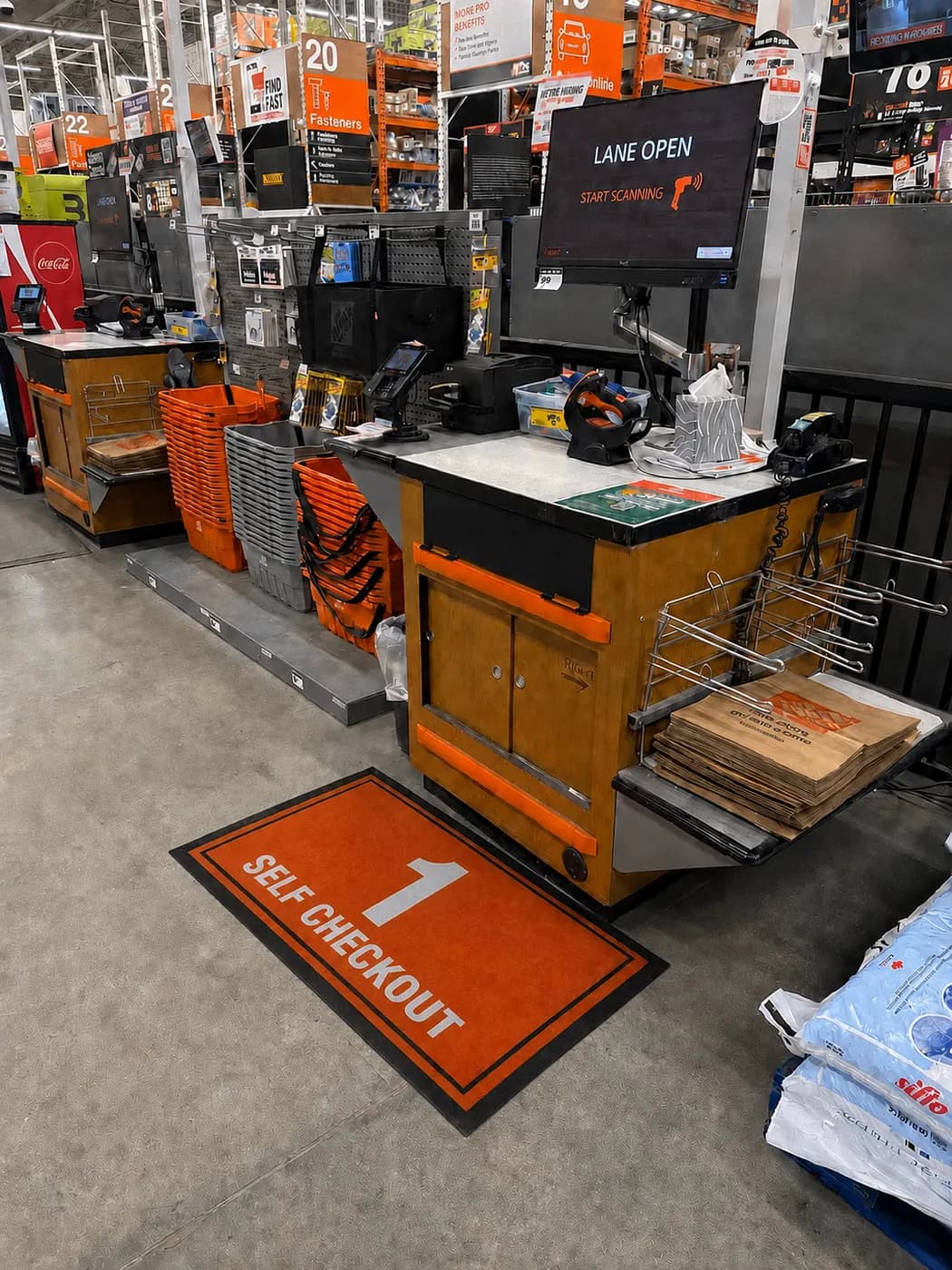 Hardware Stores custom logo mat example
